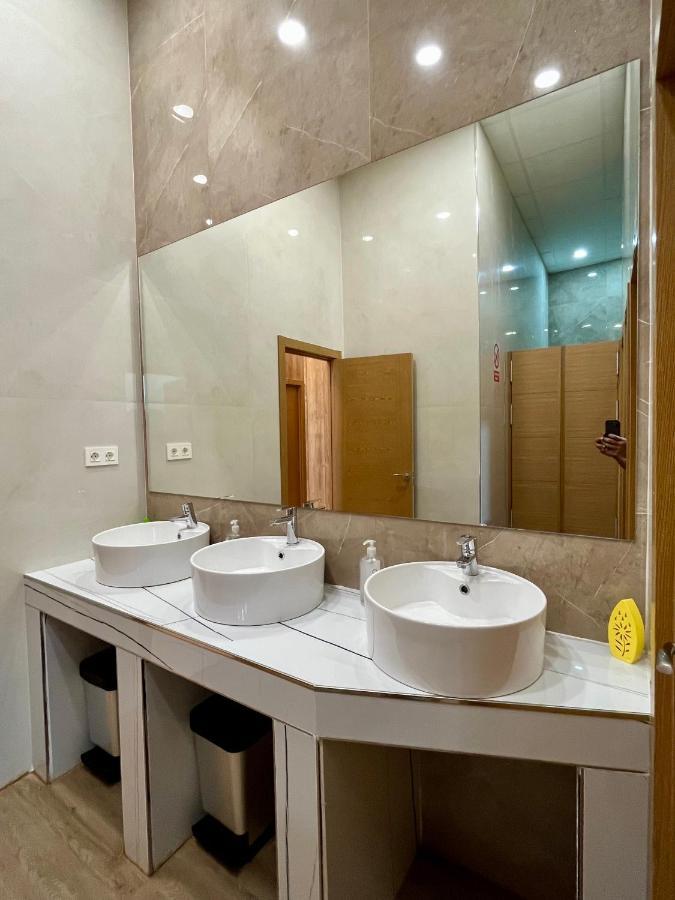 Velvet Hostel Madrid Kültér fotó