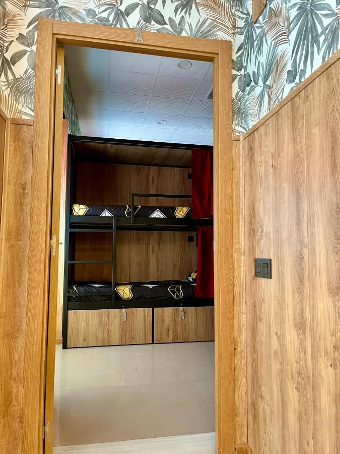 Velvet Hostel Madrid Kültér fotó