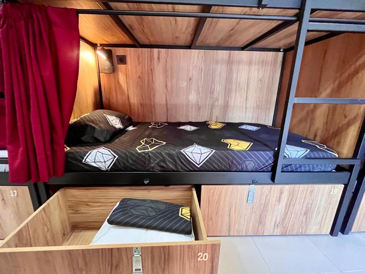 Velvet Hostel Madrid Kültér fotó