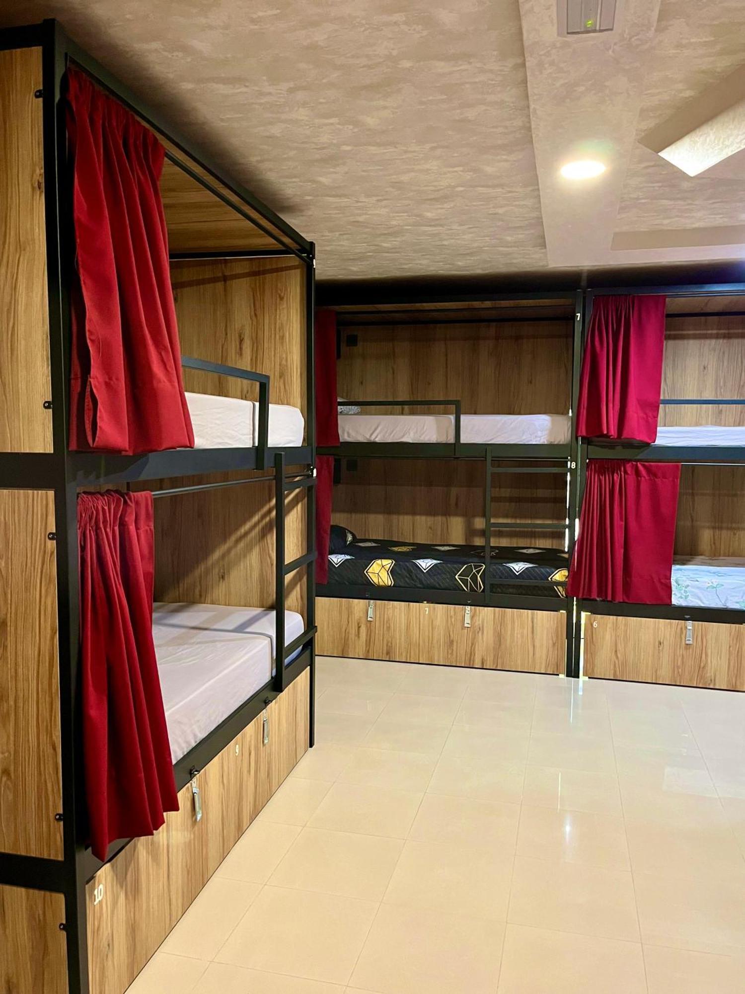 Velvet Hostel Madrid Kültér fotó