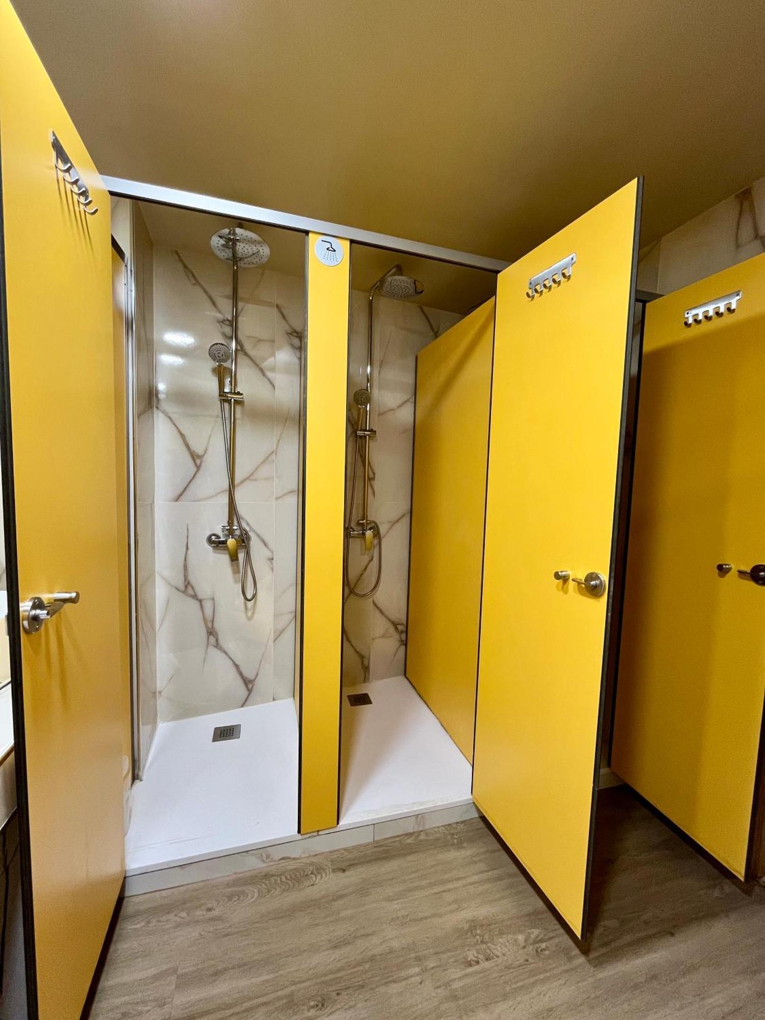 Velvet Hostel Madrid Kültér fotó