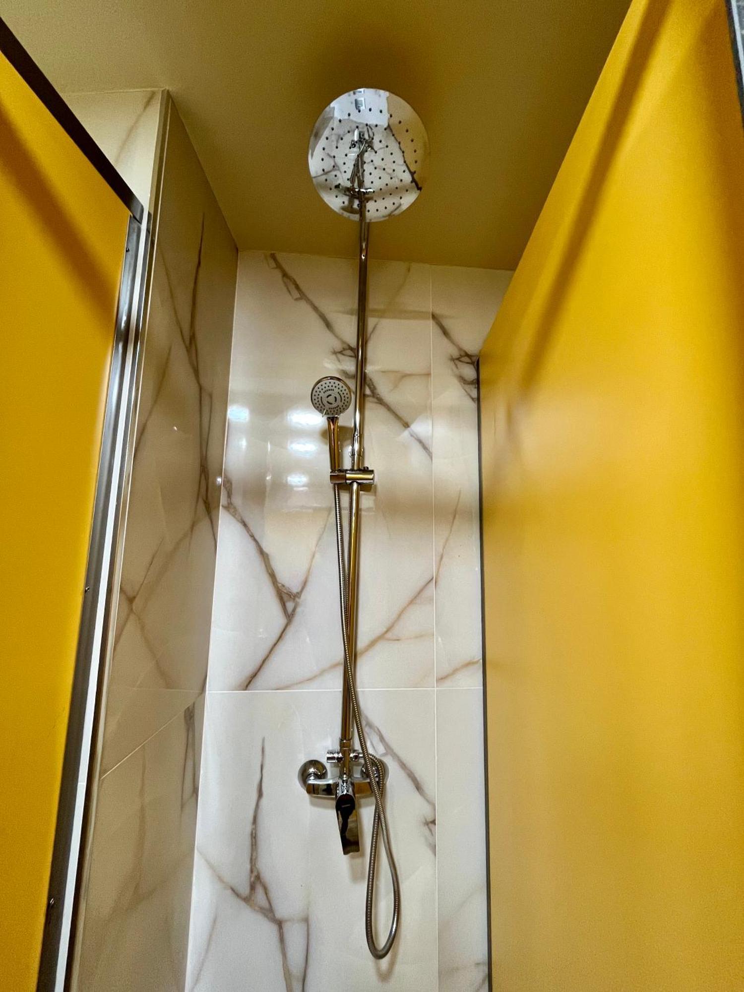 Velvet Hostel Madrid Kültér fotó